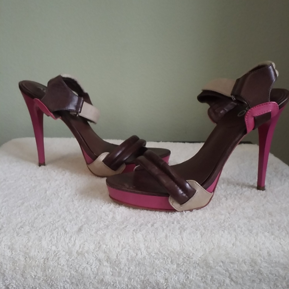 ALDO Ankle Strap High Heel Leather Shoe Size 7B